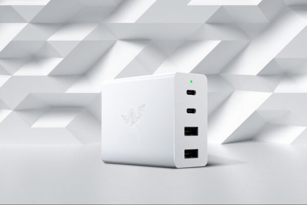 RAZER USB-C 130W GAN CHARGER - MERCURY