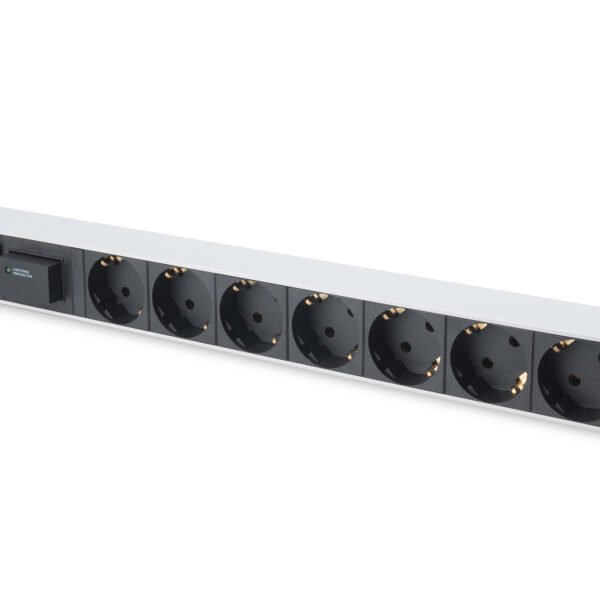 DIGITUS 1U Aluminum PDU rackmountable 7x safety outlet 16A Plug 250VAC 50/60Hz switch surge Protection